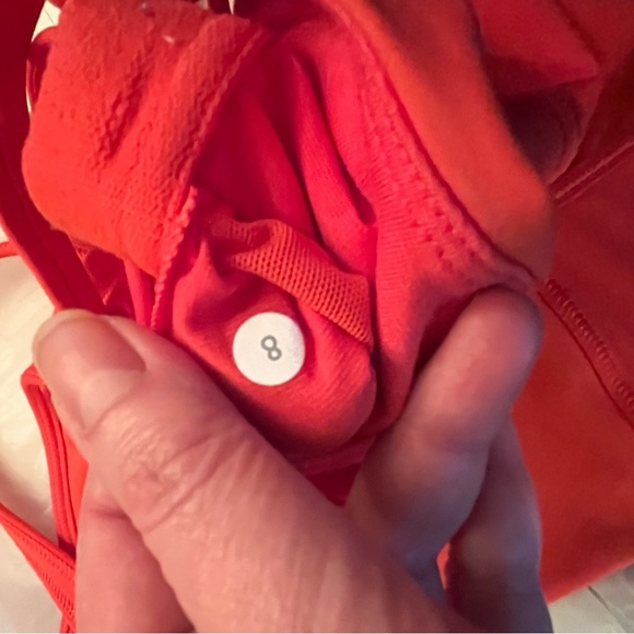Lululemon Size 8 Happy Strappy Tank Orange Red Top Yoga Slim Fit Athleisure Bra - Picture 6 of 6